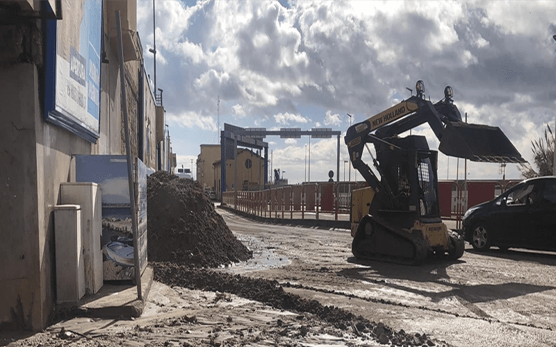 Villa San Giovanni, dopo maltempo: terminato il primo giorno di pulizia dai detriti e fango