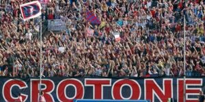 curva tifosi Crotone calcio