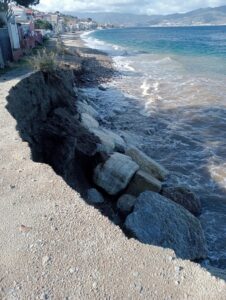 Erodione costiera Cannitello - tratto di spiaggia - Villa San Giovanni